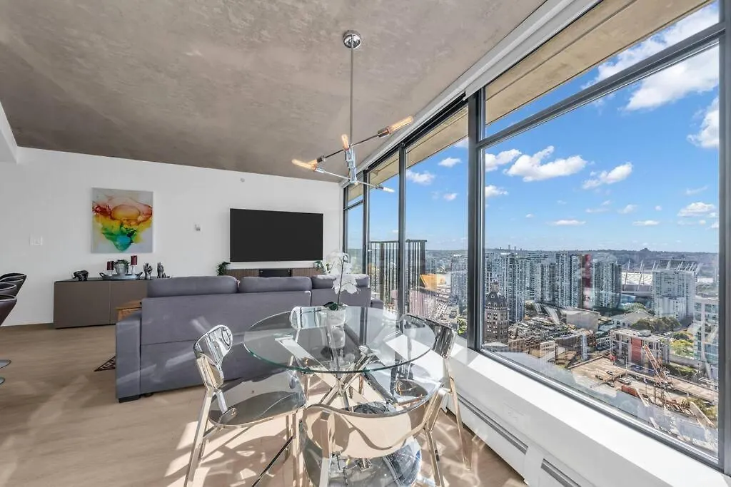 Skyview, 40Th Floor! 2Br Condo In Downtown Vancouver Canada