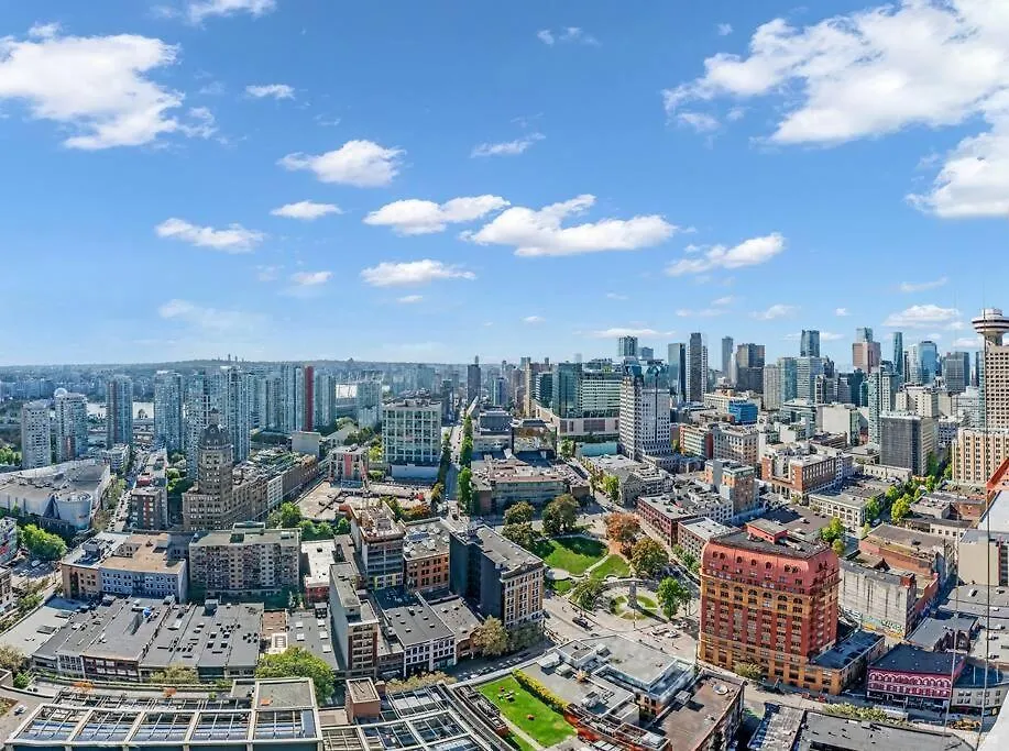 Skyview, 40Th Floor! 2Br Condo In Downtown Vancouver
