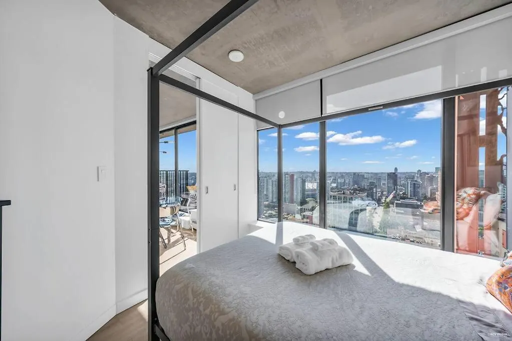 Skyview, 40Th Floor! 2Br Condo In Downtown Vancouver 0*,