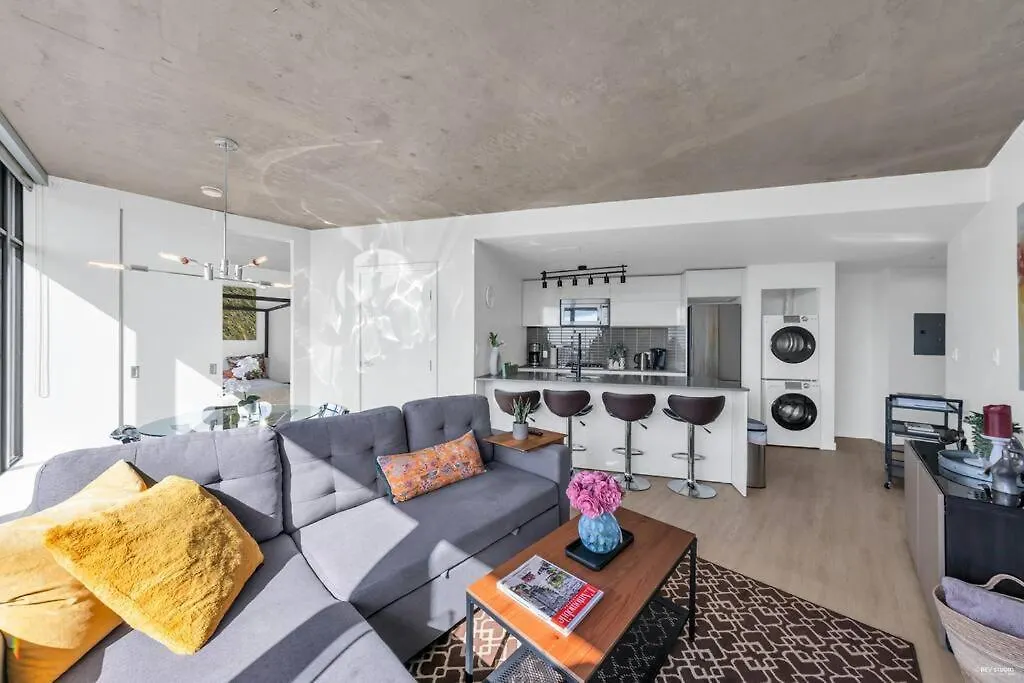 Skyview, 40Th Floor! 2Br Condo In Downtown Vancouver